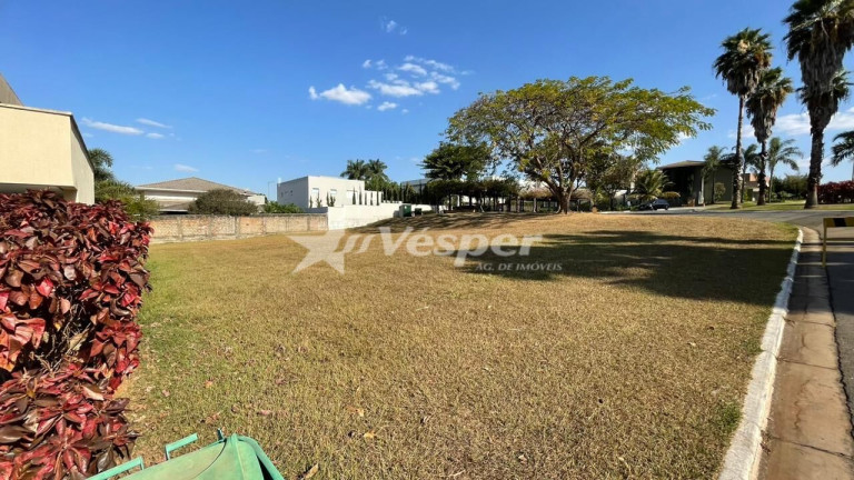 Imagem Terreno à Venda, 916 m² em Jardins Milão - Goiânia Imagem Terreno à Venda, 916 m² em Jardins Milão - Goiânia