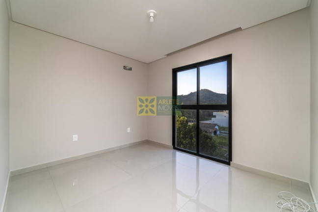 Imagem Cobertura com 3 Quartos à Venda, 151 m² em Mariscal - Bombinhas Imagem Cobertura com 3 Quartos à Venda, 151 m² em Mariscal - Bombinhas