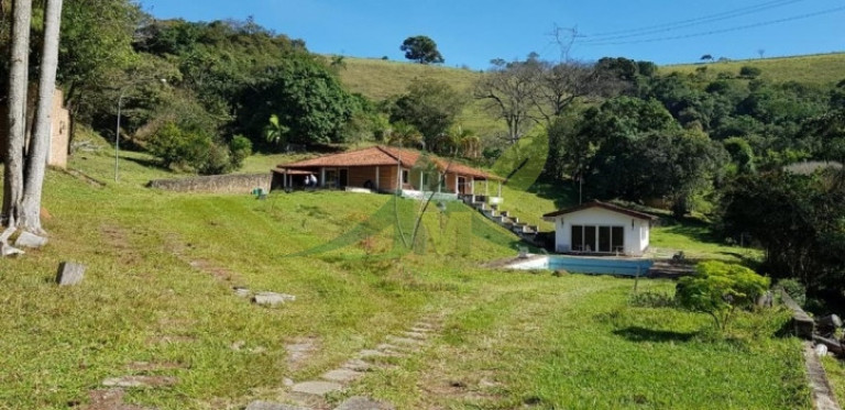 Imagem Chácara com 5 Quartos à Venda, 193.600 m² em Batatuba - Piracaia