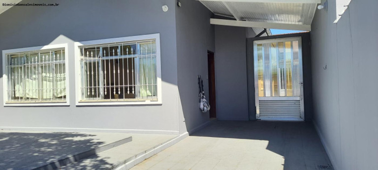 Imagem Casa com 3 Quartos à Venda, 127 m² em Centro - Peruíbe