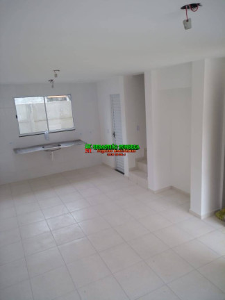 Imagem Casa com 2 Quartos à Venda, 62 m² em Caraguatatuba Imagem Casa com 2 Quartos à Venda, 62 m² em Caraguatatuba