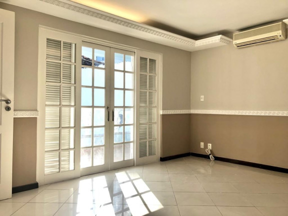 Imagem Casa com 4 Quartos à Venda, 365 m² em Ingá - Niterói Imagem Casa com 4 Quartos à Venda, 365 m² em Ingá - Niterói