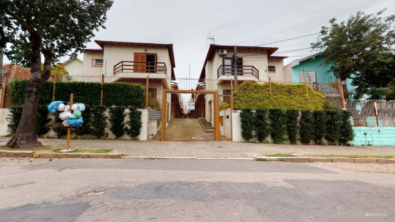 Imagem Imóvel com 3 Quartos à Venda, em Camaquã - Porto Alegre Imagem Imóvel com 3 Quartos à Venda, em Camaquã - Porto Alegre
