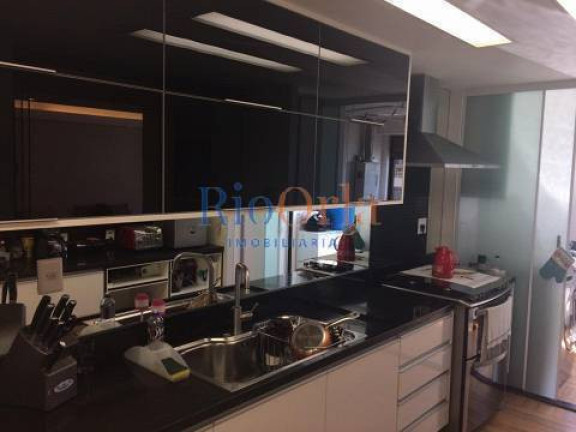 Imagem Apartamento com 4 Quartos à Venda, 167 m² em Barra Da Tijuca - Rio De Janeiro Imagem Apartamento com 4 Quartos à Venda, 167 m² em Barra Da Tijuca - Rio De Janeiro