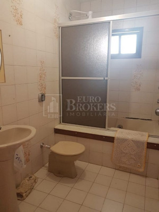 Imagem Sobrado com 3 Quartos à Venda, 130 m² em Centro - Balneário Camboriú Imagem Sobrado com 3 Quartos à Venda, 130 m² em Centro - Balneário Camboriú