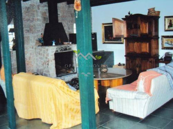 Imagem Casa com 5 Quartos à Venda, 360 m² em Vila Capivari - Campos Do Jordão Imagem Casa com 5 Quartos à Venda, 360 m² em Vila Capivari - Campos Do Jordão