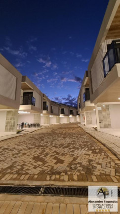 Imagem Casa com 3 Quartos à Venda, 185 m² em Setor Jaó - Goiânia Imagem Casa com 3 Quartos à Venda, 185 m² em Setor Jaó - Goiânia