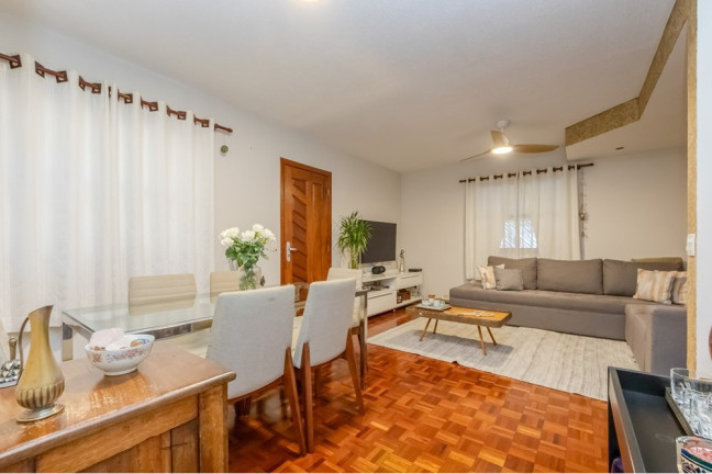 Imagem Sobrado com 3 Quartos à Venda, 200 m² em Conjunto Residencial Vista Verde - São Paulo Imagem Sobrado com 3 Quartos à Venda, 200 m² em Conjunto Residencial Vista Verde - São Paulo