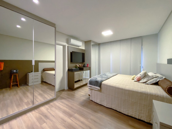 Imagem Apartamento com 3 Quartos à Venda, 170 m² em Centro - Florianópolis