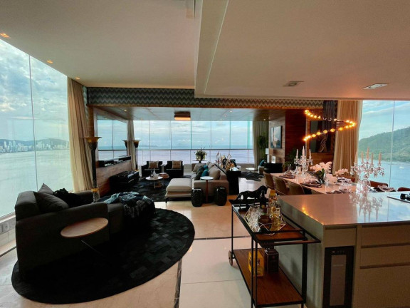 Imagem Cobertura com 7 Quartos à Venda, em Barra Sul - Balneário Camboriú Imagem Cobertura com 7 Quartos à Venda, em Barra Sul - Balneário Camboriú