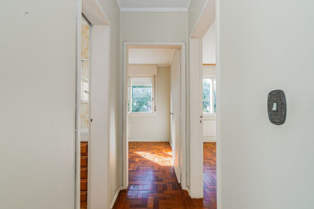 Imagem Imóvel com 2 Quartos à Venda, 76 m² em Petrópolis - Porto Alegre Imagem Imóvel com 2 Quartos à Venda, 76 m² em Petrópolis - Porto Alegre
