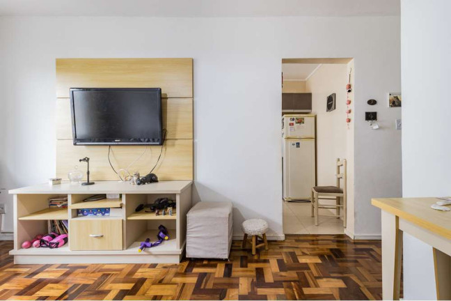 Imagem Imóvel com 2 Quartos à Venda, 61 m² em São Sebastião - Porto Alegre Imagem Imóvel com 2 Quartos à Venda, 61 m² em São Sebastião - Porto Alegre