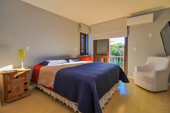 Imagem Casa de Condomínio com 3 Quartos à Venda, 266 m² em Ipanema - Porto Alegre Imagem Casa de Condomínio com 3 Quartos à Venda, 266 m² em Ipanema - Porto Alegre