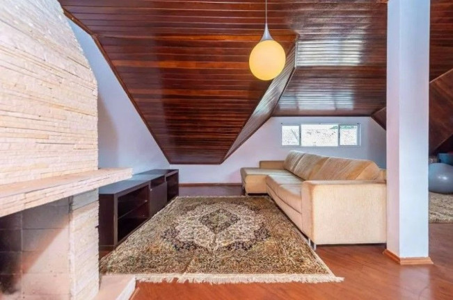 Imagem Casa com 3 Quartos à Venda, 140 m² em Boqueirão - Curitiba Imagem Casa com 3 Quartos à Venda, 140 m² em Boqueirão - Curitiba