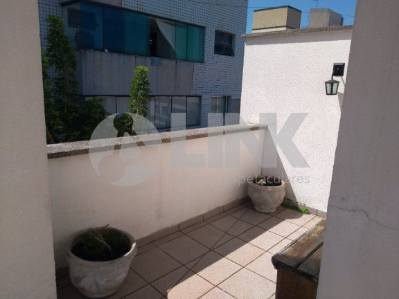 Imagem Imóvel com 4 Quartos à Venda, 212 m² em Jardim Itu - Porto Alegre Imagem Imóvel com 4 Quartos à Venda, 212 m² em Jardim Itu - Porto Alegre