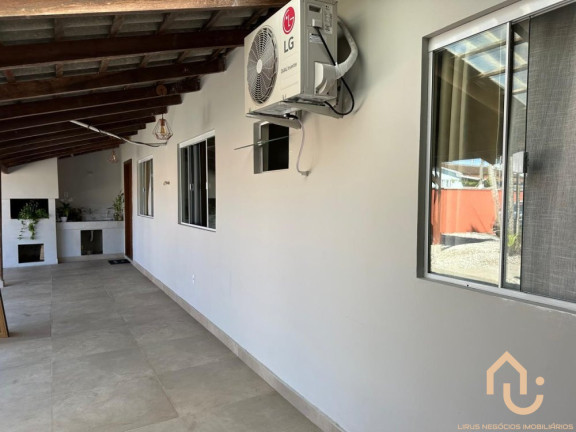 Imagem Casa com 1 Quarto à Venda, 101 m² em Itacolomi - Balneário Piçarras Imagem Casa com 1 Quarto à Venda, 101 m² em Itacolomi - Balneário Piçarras