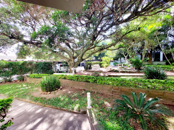 Imagem Imóvel com 1 Quarto à Venda, 36 m² em Cristal - Porto Alegre Imagem Imóvel com 1 Quarto à Venda, 36 m² em Cristal - Porto Alegre