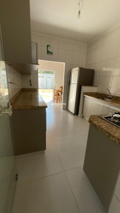 Imagem Casa com 2 Quartos à Venda, 94 m² Imagem Casa com 2 Quartos à Venda, 94 m²