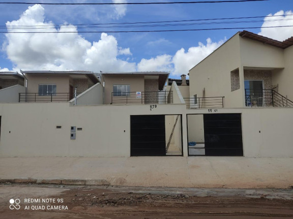 Casa com 3 Quartos à Venda, 81 m² em São Pedro - Esmeraldas