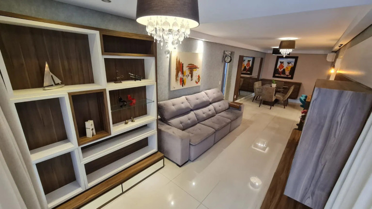 Imagem Apartamento com 3 Quartos à Venda, 123 m² em Centro - Balneário Camboriú Imagem Apartamento com 3 Quartos à Venda, 123 m² em Centro - Balneário Camboriú
