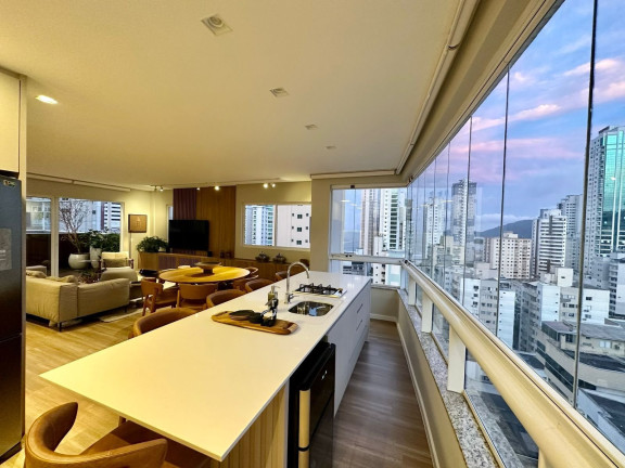 Imagem Cobertura com 4 Quartos à Venda, 240 m² em Centro - Balneário Camboriú Imagem Cobertura com 4 Quartos à Venda, 240 m² em Centro - Balneário Camboriú