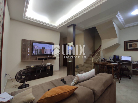 Imagem Casa com 5 Quartos à Venda, 193 m² em Alphaville - Campos Dos Goytacazes Imagem Casa com 5 Quartos à Venda, 193 m² em Alphaville - Campos Dos Goytacazes