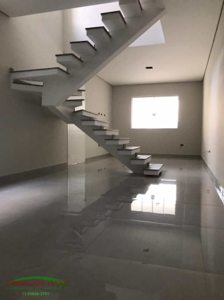 Imagem Sobrado com 3 Quartos à Venda, 157 m² em Vila Milton - Guarulhos Imagem Sobrado com 3 Quartos à Venda, 157 m² em Vila Milton - Guarulhos