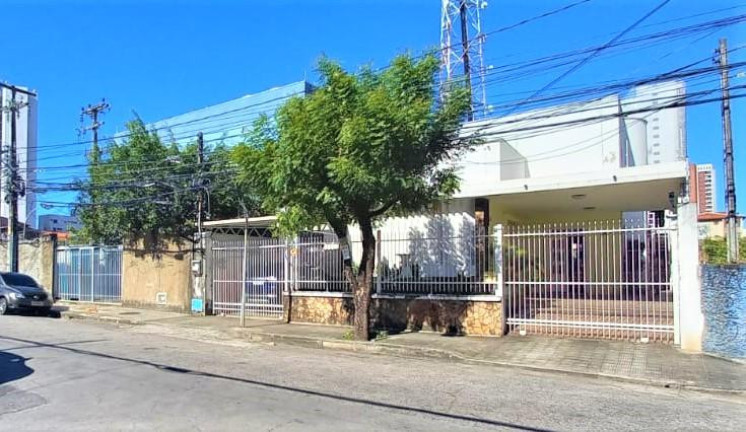 Imagem Casa com 8 Quartos à Venda, 500 m² em Centro - Fortaleza Imagem Casa com 8 Quartos à Venda, 500 m² em Centro - Fortaleza