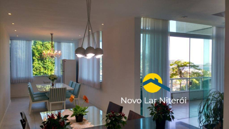 Imagem Casa com 3 Quartos à Venda, 300 m² em São Francisco - Niterói Imagem Casa com 3 Quartos à Venda, 300 m² em São Francisco - Niterói