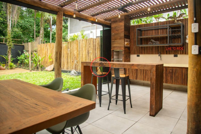 Imagem Casa com 3 Quartos à Venda, 190 m² em Sertão Do Camburí - São Sebastião Imagem Casa com 3 Quartos à Venda, 190 m² em Sertão Do Camburí - São Sebastião