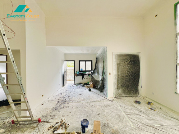 Imagem Casa com 3 Quartos à Venda, 120 m² em Pedra Vermelha (terra Preta) - Mairiporã Imagem Casa com 3 Quartos à Venda, 120 m² em Pedra Vermelha (terra Preta) - Mairiporã