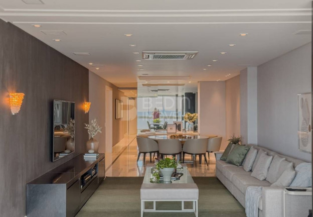 Imagem Apartamento com 3 Quartos à Venda, 317 m² em Centro - Balneário Camboriú Imagem Apartamento com 3 Quartos à Venda, 317 m² em Centro - Balneário Camboriú