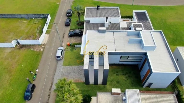Imagem Casa de Condomínio com 5 Quartos à Venda, 310 m² em Zona Nova - Capão Da Canoa Imagem Casa de Condomínio com 5 Quartos à Venda, 310 m² em Zona Nova - Capão Da Canoa