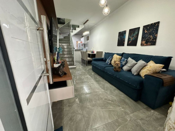 Sobrado com 2 Quartos à Venda, 10 m² em Caiçara - Praia Grande