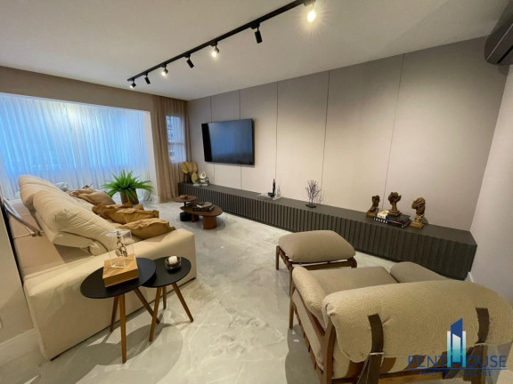 Imagem Apartamento com 4 Quartos à Venda, 233 m² em Centro - Balneário Camboriú Imagem Apartamento com 4 Quartos à Venda, 233 m² em Centro - Balneário Camboriú