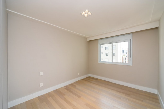Imagem Imóvel com 3 Quartos à Venda, 212 m² em Vila Nova Conceição - São Paulo Imagem Imóvel com 3 Quartos à Venda, 212 m² em Vila Nova Conceição - São Paulo