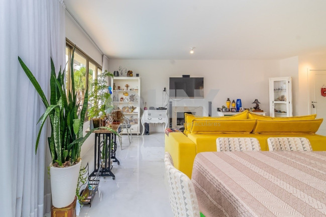 Imagem Apartamento com 3 Quartos à Venda, 122 m² em Petrópolis - Porto Alegre Imagem Apartamento com 3 Quartos à Venda, 122 m² em Petrópolis - Porto Alegre