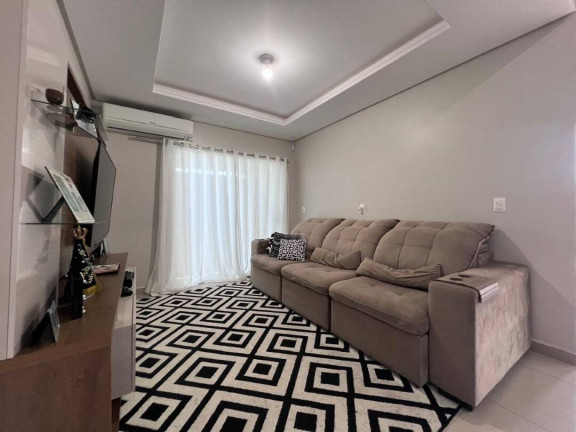Imagem Casa com 3 Quartos à Venda, 150 m² em Costeira - Balneário Barra Do Sul Imagem Casa com 3 Quartos à Venda, 150 m² em Costeira - Balneário Barra Do Sul
