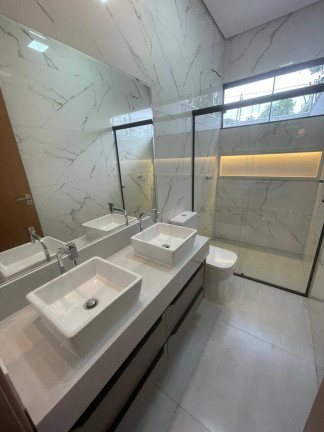 Imagem Casa com 3 Quartos à Venda, 155 m² em Jardim América - Goiânia Imagem Casa com 3 Quartos à Venda, 155 m² em Jardim América - Goiânia
