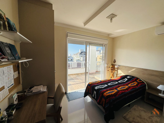 Imagem Apartamento com 2 Quartos à Venda, 141 m²