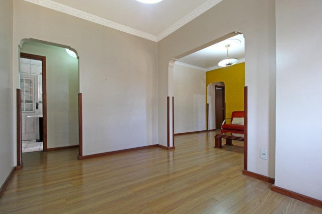 Imagem Apartamento com 3 Quartos à Venda, 80 m² em Independência - Porto Alegre Imagem Apartamento com 3 Quartos à Venda, 80 m² em Independência - Porto Alegre