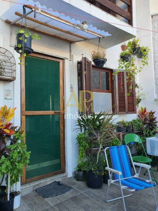 Imagem Casa com 3 Quartos à Venda, 150 m² em Barra Do Aririú - Palhoça Imagem Casa com 3 Quartos à Venda, 150 m² em Barra Do Aririú - Palhoça