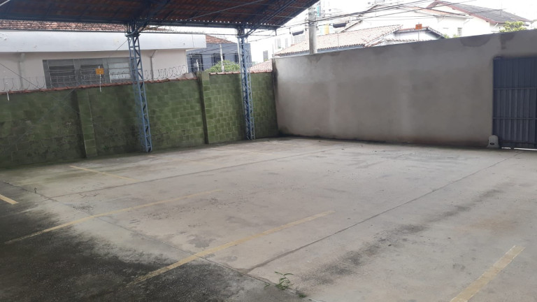Casa com 8 Quartos à Venda, 1.541 m² em Centro - Taubaté