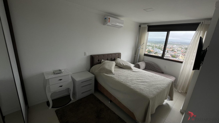 Imagem Apartamento com 2 Quartos à Venda, 65 m² em Centro - Torres Imagem Apartamento com 2 Quartos à Venda, 65 m² em Centro - Torres