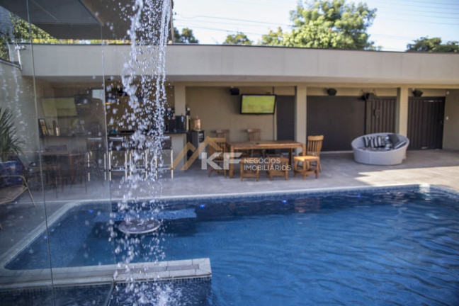 Sobrado com 4 Quartos à Venda, 380 m² em Ribeirânia - Ribeirão Preto