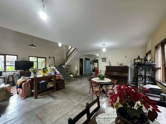 Imagem Casa com 4 Quartos à Venda, 303 m² em Vila Diva - Carapicuíba Imagem Casa com 4 Quartos à Venda, 303 m² em Vila Diva - Carapicuíba