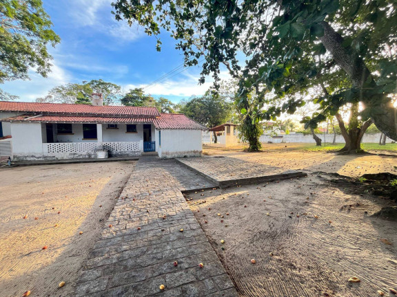 Imagem Casa com 8 Quartos à Venda, em Balneario São Pedro - São Pedro Da Aldeia Imagem Casa com 8 Quartos à Venda, em Balneario São Pedro - São Pedro Da Aldeia