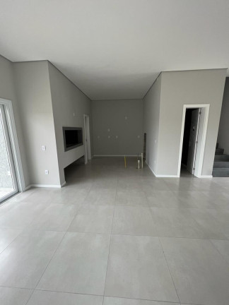 Imagem Sobrado com 3 Quartos à Venda, em Xangri-lá - Xangri-la Imagem Sobrado com 3 Quartos à Venda, em Xangri-lá - Xangri-la