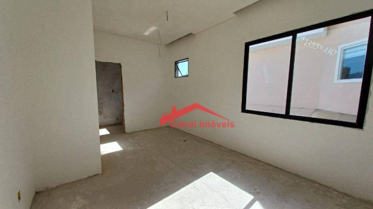 Imagem Sobrado com 3 Quartos à Venda, 218 m² em Iririú - Joinville Imagem Sobrado com 3 Quartos à Venda, 218 m² em Iririú - Joinville