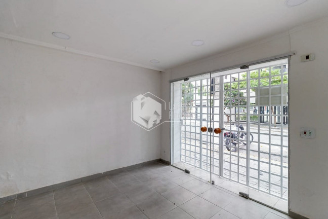 Imagem Casa com 2 Quartos à Venda, 140 m² em Indianópolis - São Paulo Imagem Casa com 2 Quartos à Venda, 140 m² em Indianópolis - São Paulo